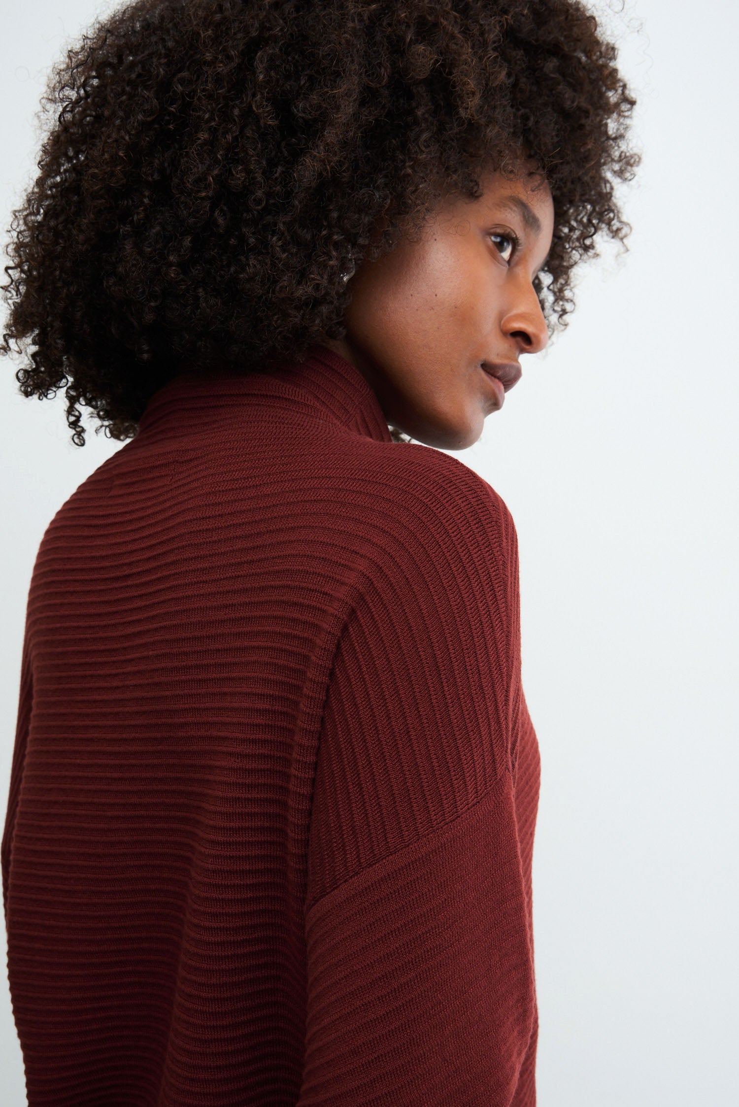 BOLD - chestnut