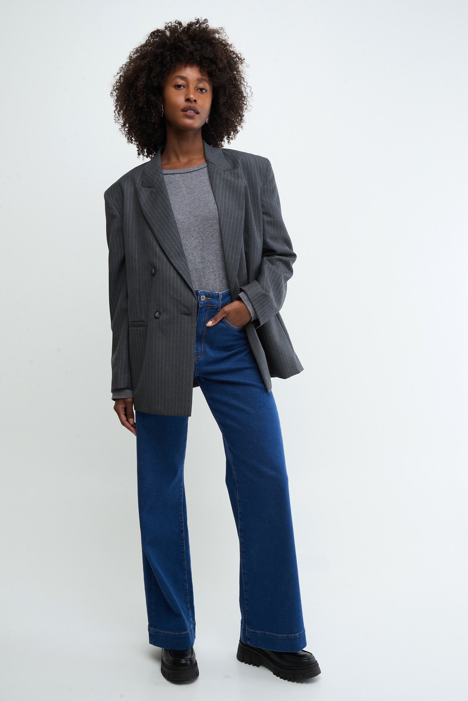 GREET - dark grey pinstripe