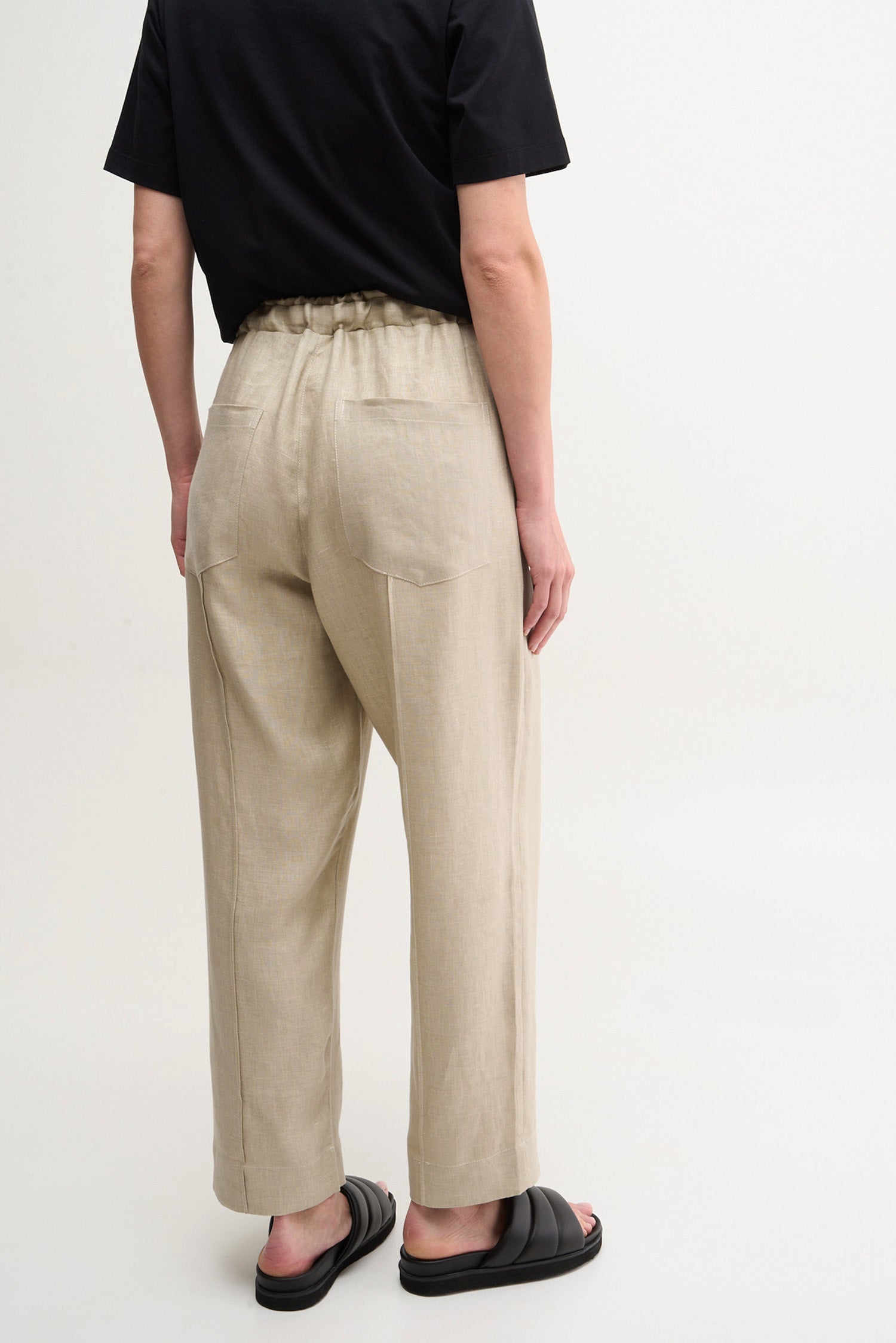 MUCH - beige