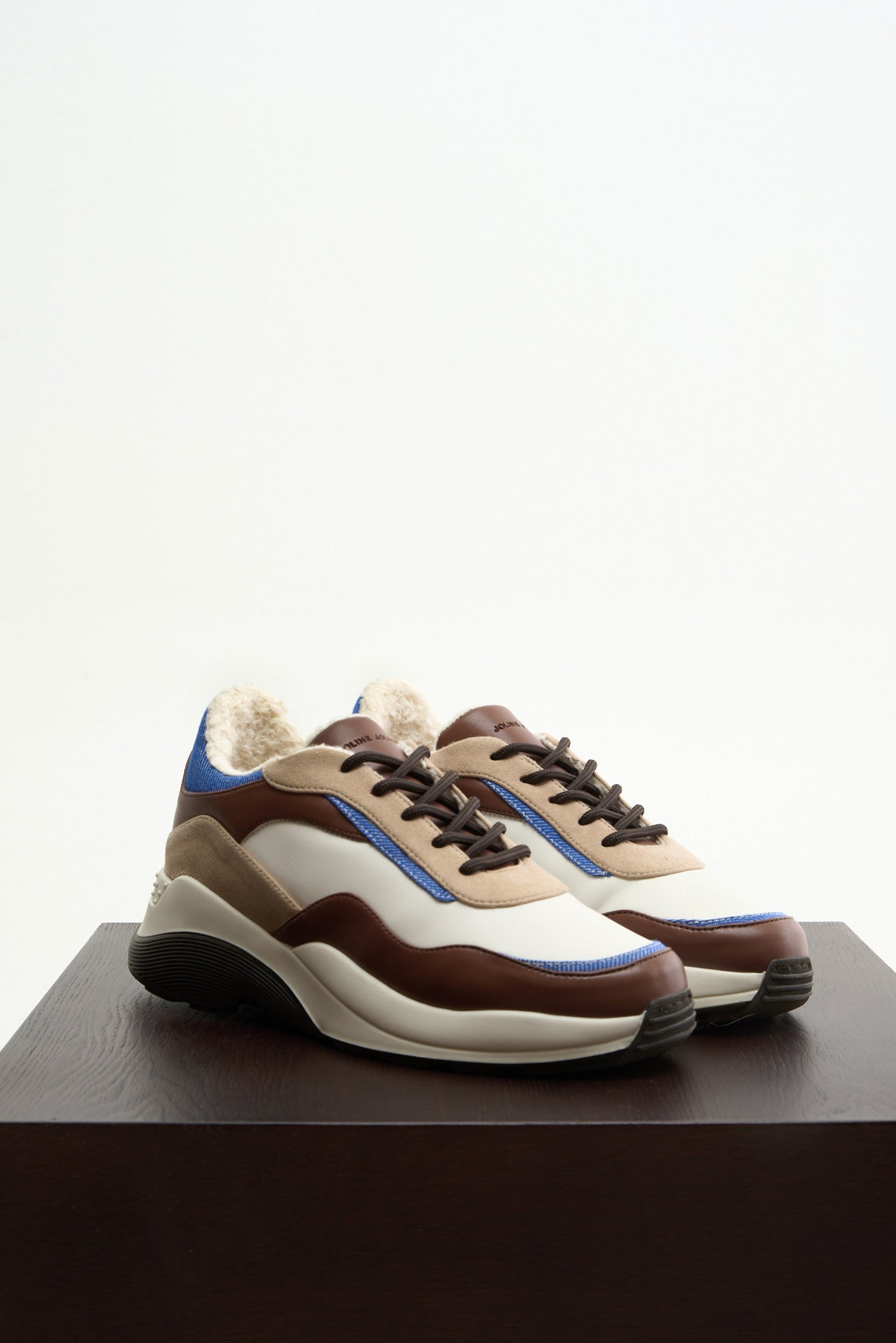 FUTURE - cognac/macchiato/blue