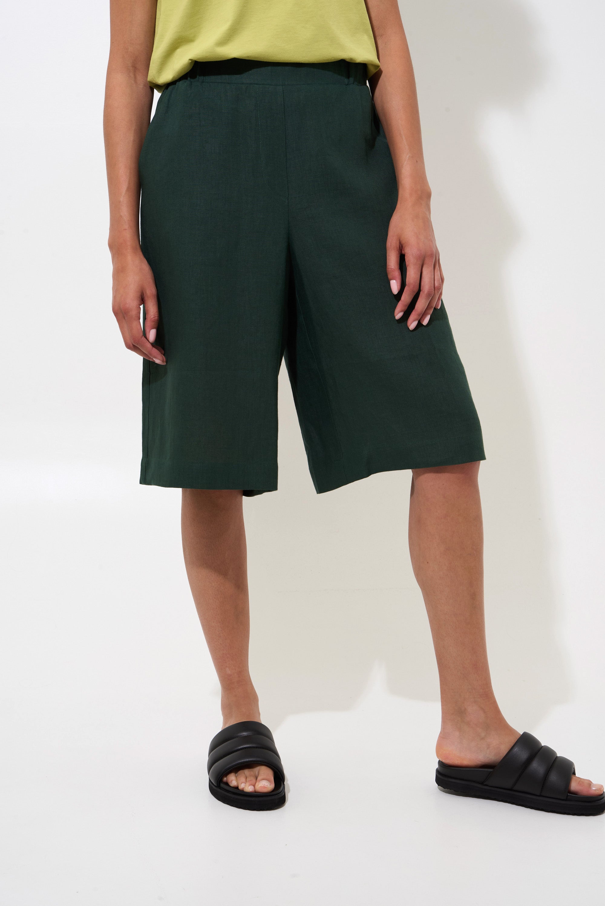 KALO SHORT - dark green