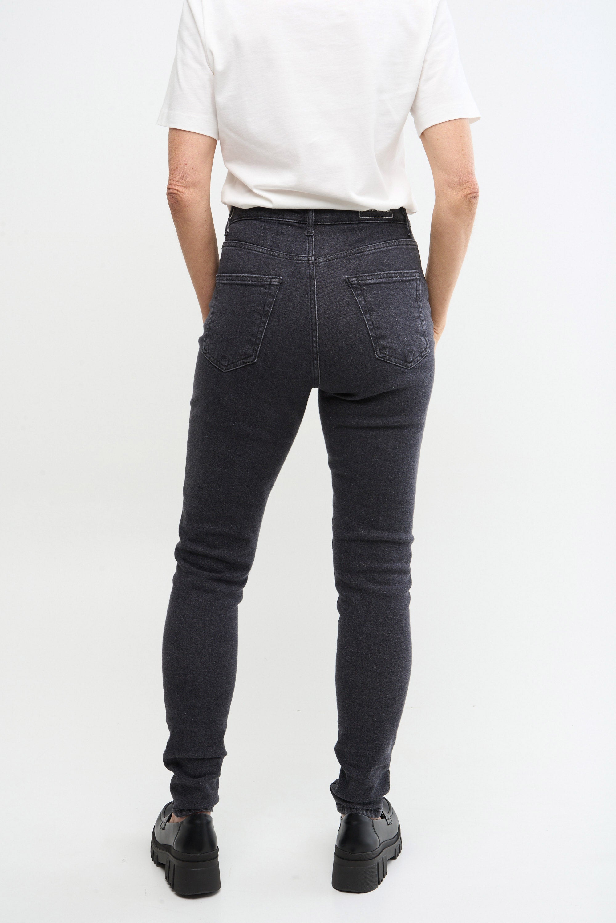 SKINNY - faded black