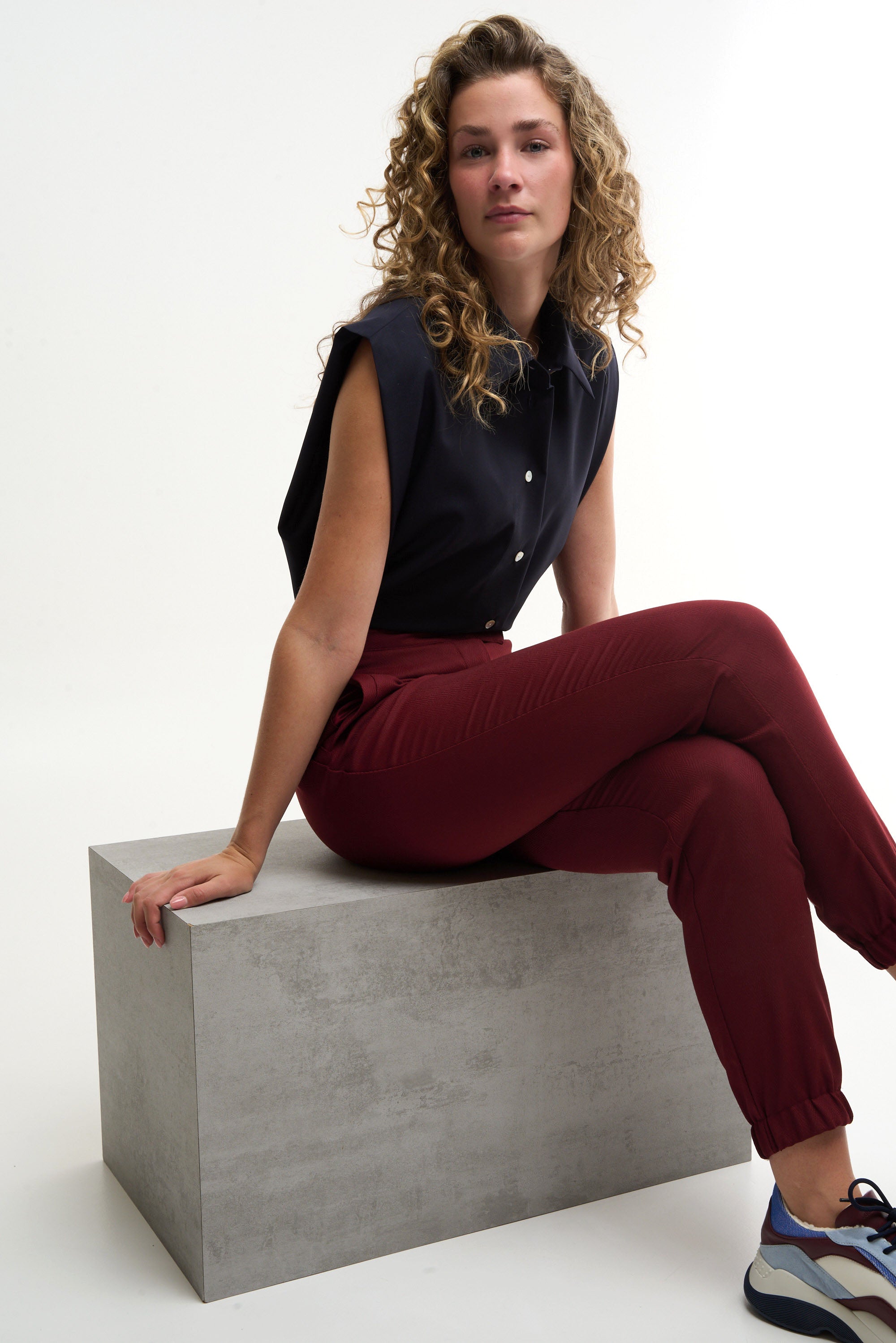 CUFF - burgundy