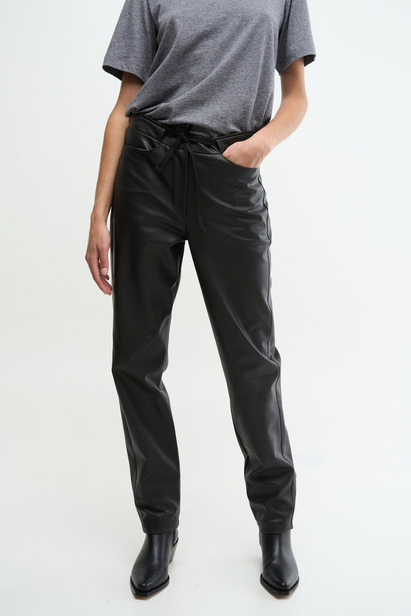 COUCOU - zwart leather-look