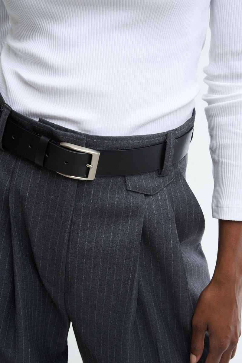 MEET - dark grey pinstripe