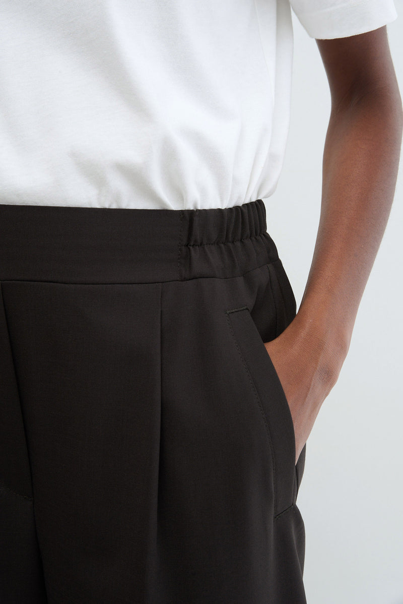 SHOW LONG - dark chocolate