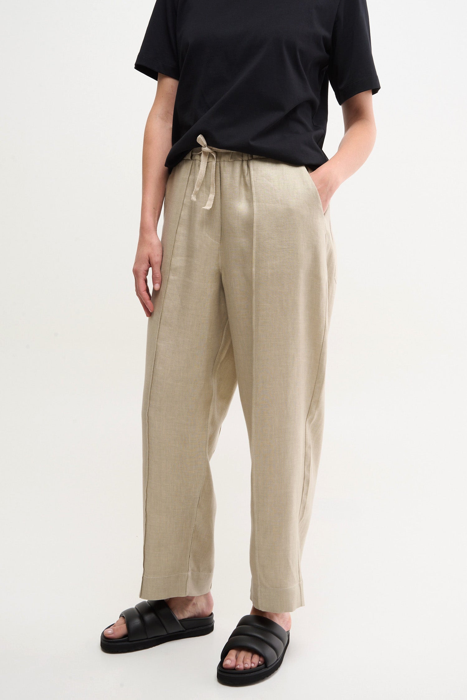 MUCH - beige