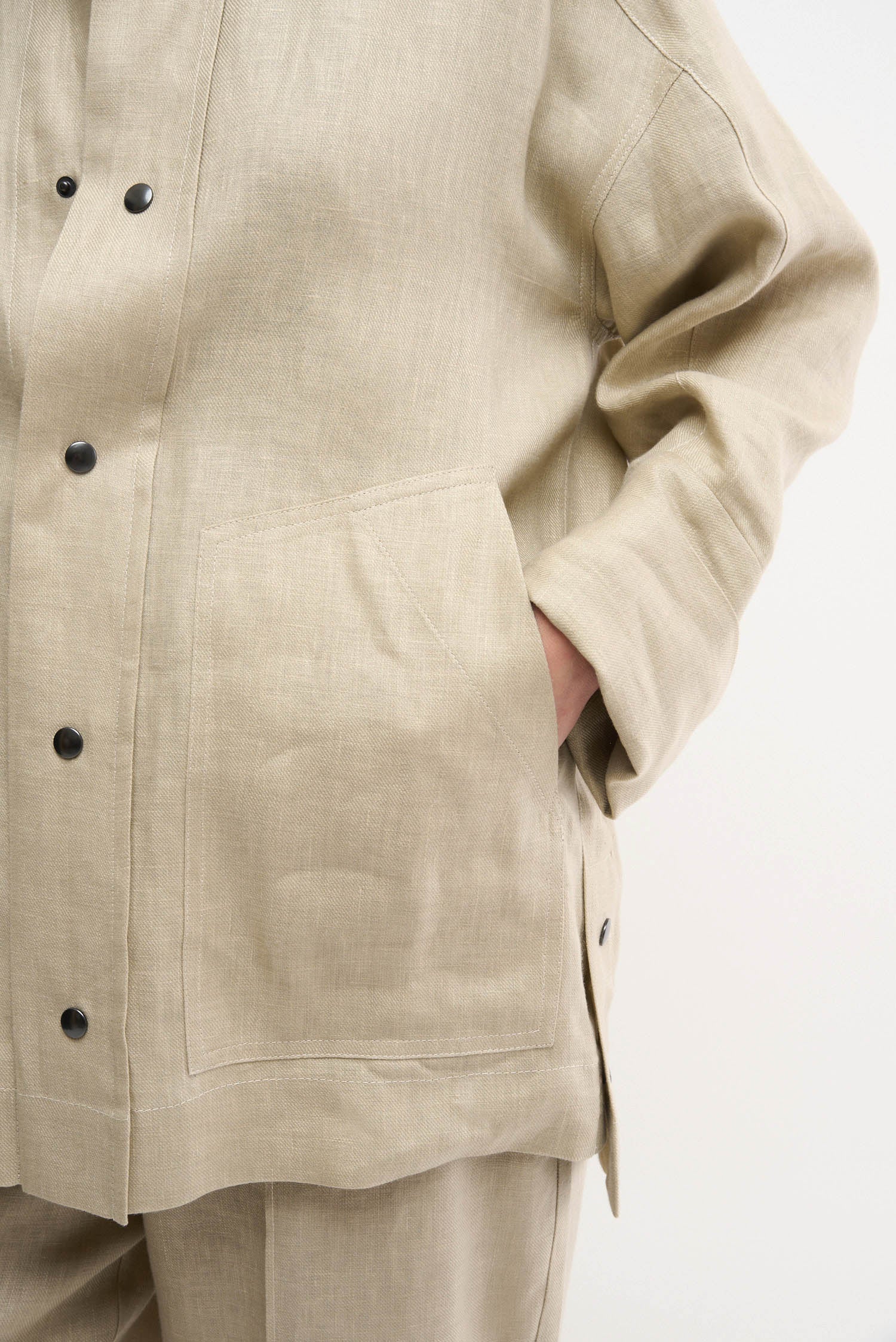 MORE - beige