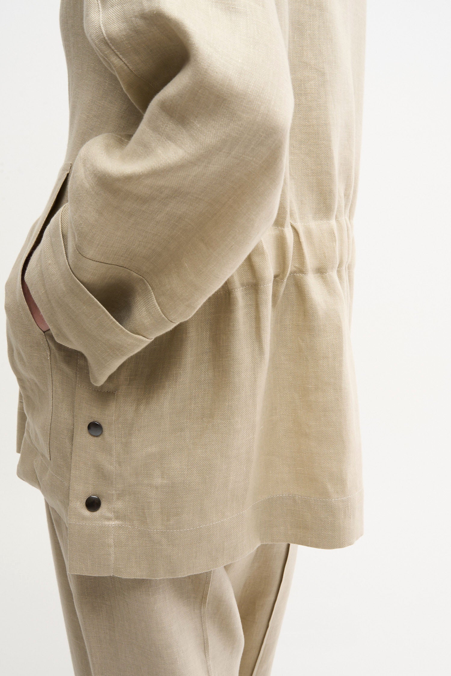 MORE - beige