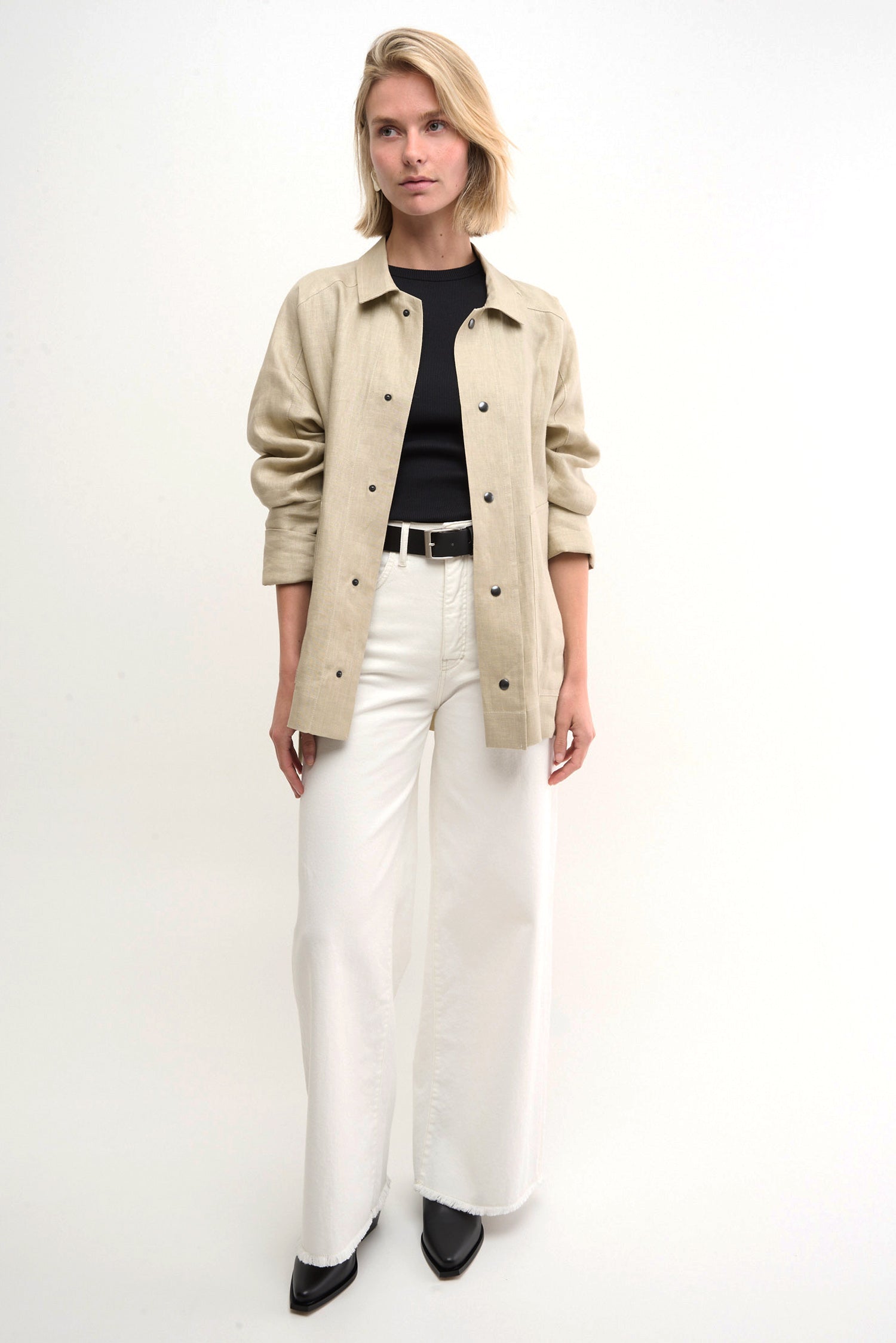 MORE - beige