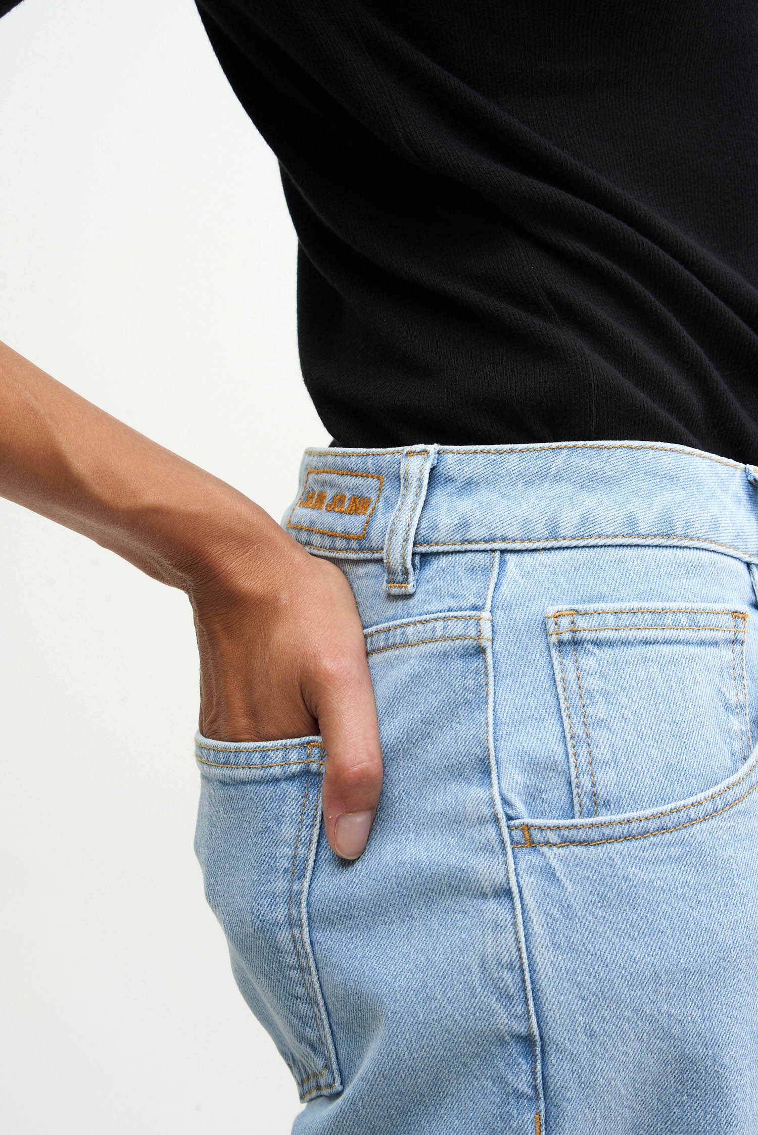 CLASSIC - blue denim
